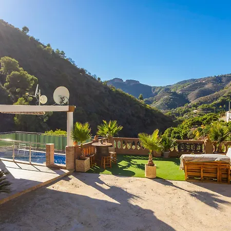 Cecilia Large Private Pool Ac Wifi Vila