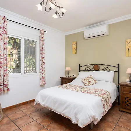 Cecilia Large Private Pool Ac Wifi فيلة *