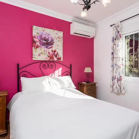 Cecilia Large Private Pool Ac Wifi Βίλα